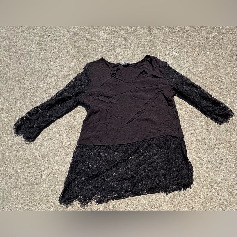 Jack by BB Dakota | V-Neck | Boohoo | Black | Lace Detail | Top | Size Small |